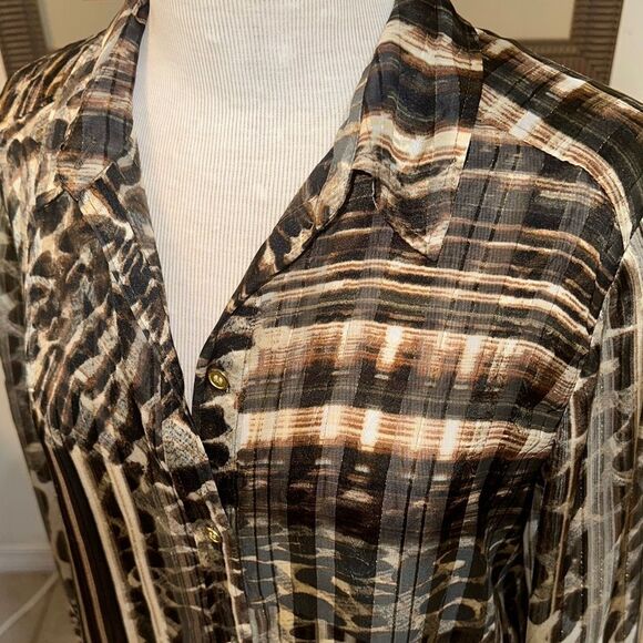 Chico’s Animal Print Multi Pattern Button-Up Tunic/Cover Size 1 = Medium - Picture 2 of 12